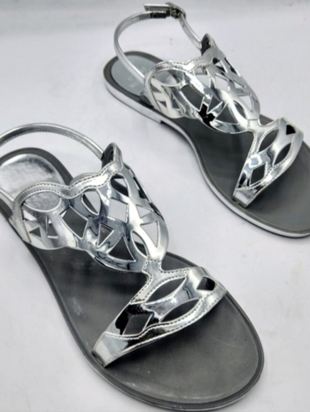 STUART WEITZMAN Gelfisher Laser-Cut Jelly Sandals In Graphite Size 8 - Picture 13 of 13